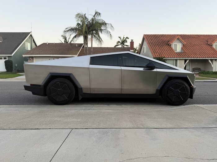 2024 Tesla Cybertruck