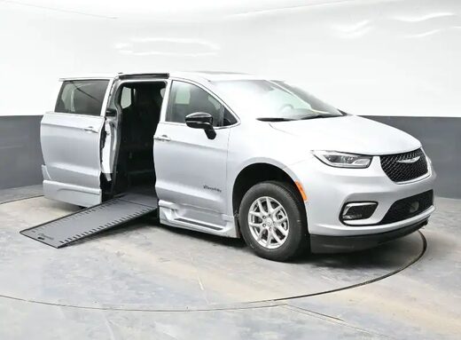 2026 Chrysler Pacifica