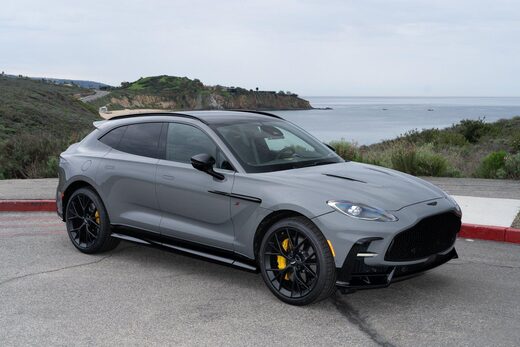 2026 Aston Martin DBX