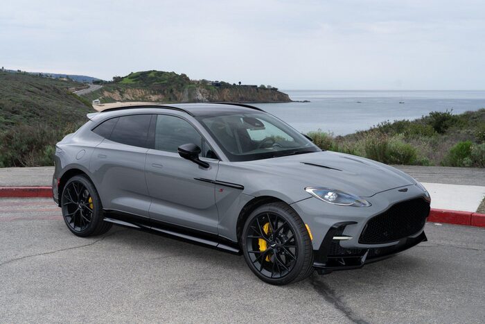 2026 Aston Martin DBX