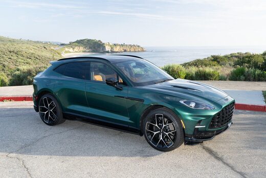 2026 Aston Martin DBX