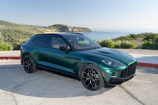 2026 Aston Martin DBX