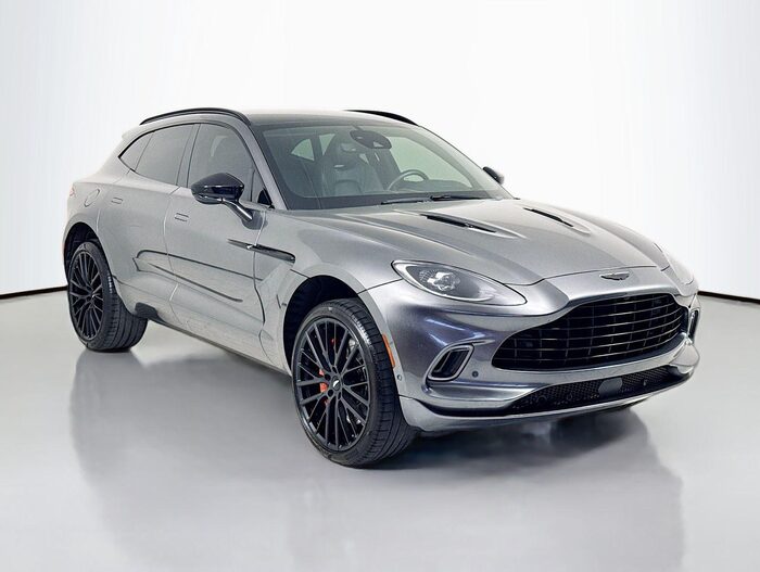 2022 Aston Martin DBX