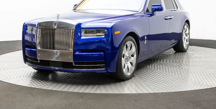 2023 Rolls-Royce Phantom