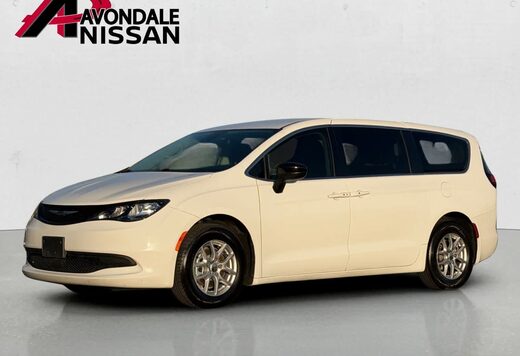 2024 Chrysler Voyager