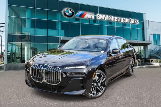 2025 BMW 740i xDrive