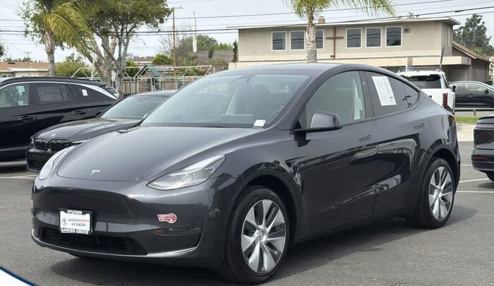 2024 Tesla Model Y