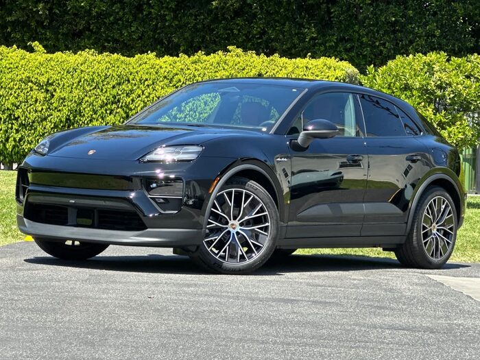 2026 Porsche Macan