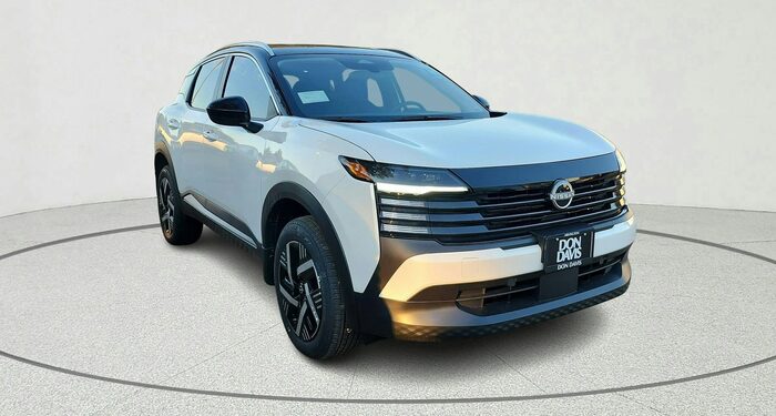 2026 Nissan KICKS
