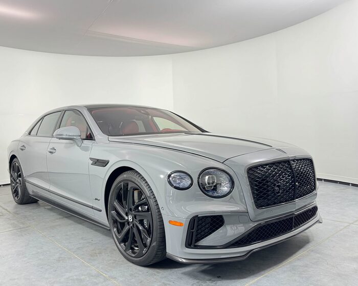 2025 Bentley Flying Spur