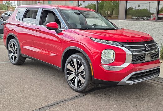 2026 Mitsubishi Outlander