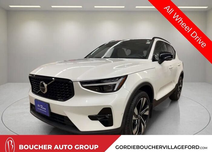 2023 Volvo XC40