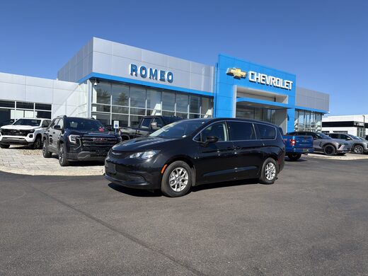 2023 Chrysler Voyager