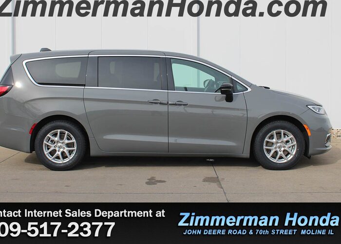 2025 Chrysler Pacifica