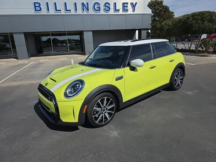 2023 MINI Hardtop 4 Door