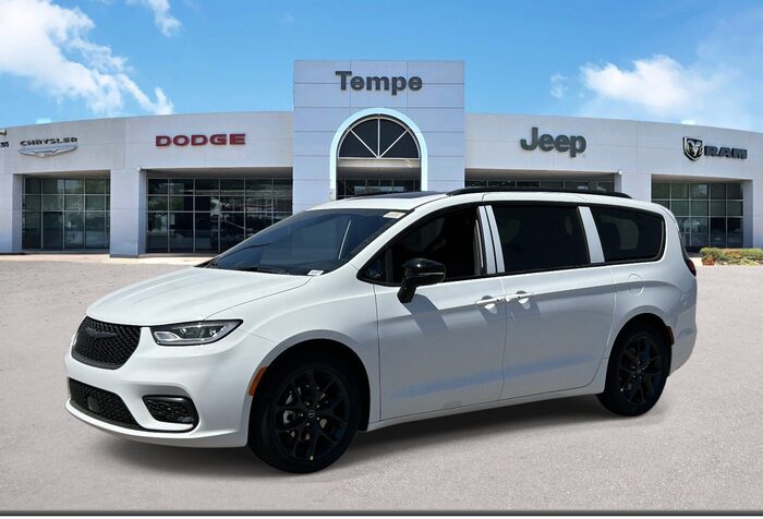 2026 Chrysler Pacifica