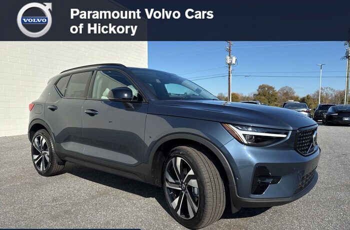 2026 Volvo XC40