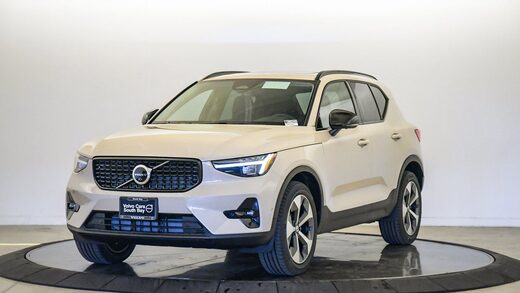 2026 Volvo XC40