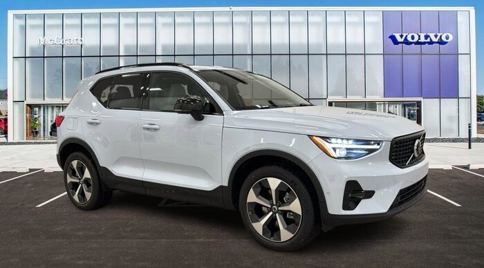 2026 Volvo XC40
