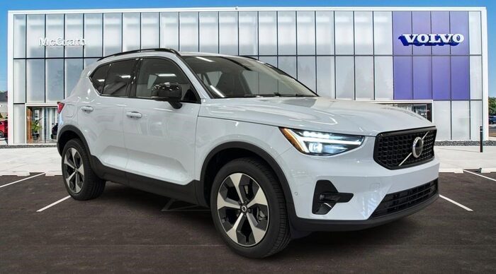 2026 Volvo XC40