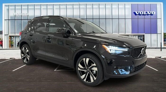 2026 Volvo XC40