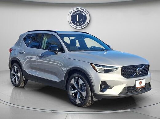 2025 Volvo XC40