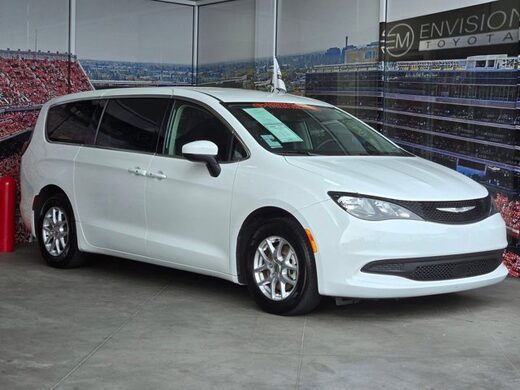 2023 Chrysler Voyager