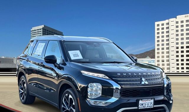 2024 Mitsubishi Outlander Plug-in Hybrid