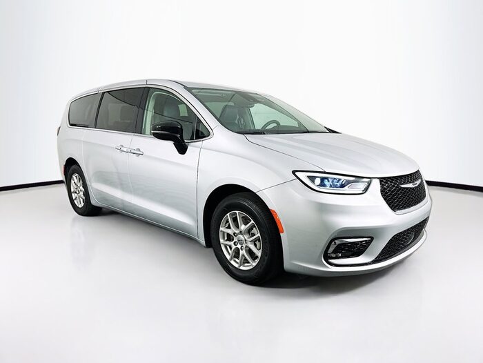 2024 Chrysler Pacifica