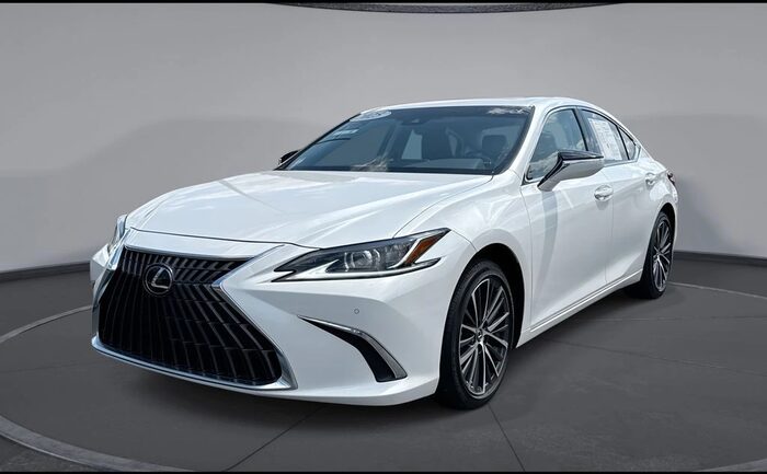 2025 Lexus ES