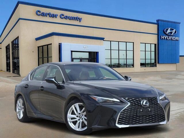 2023 Lexus IS