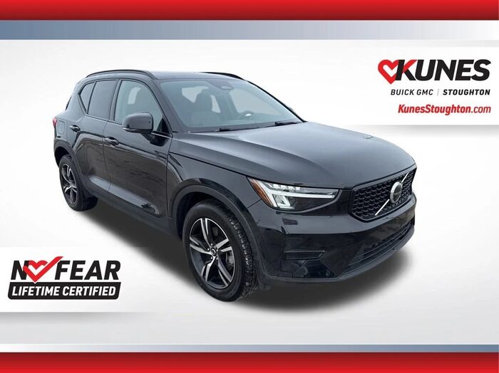 2024 Volvo XC40