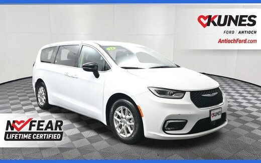 2024 Chrysler Pacifica