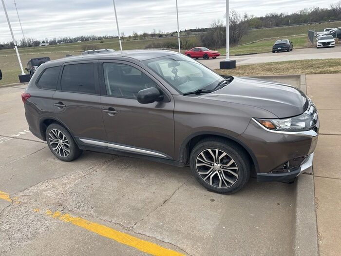 2017 Mitsubishi Outlander