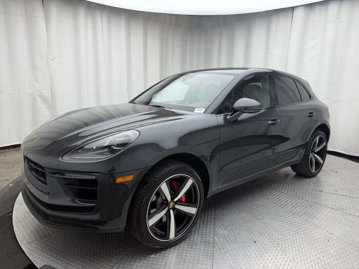 2026 Porsche Macan