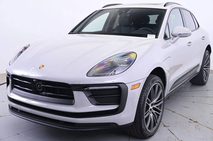 2026 Porsche Macan