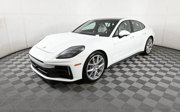 2025 Porsche Panamera