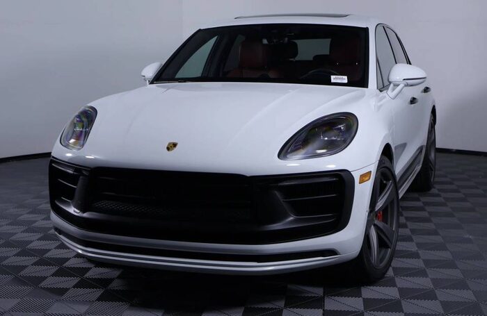 2023 Porsche Macan