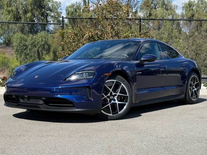 2025 Porsche Taycan