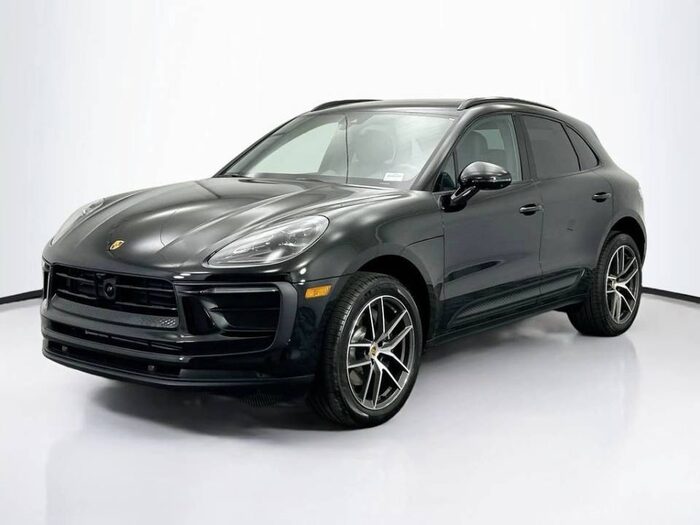 2026 Porsche Macan
