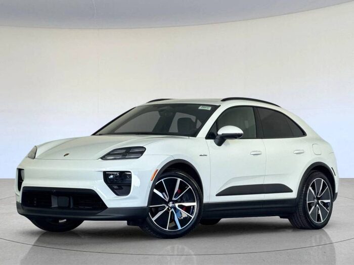 2026 Porsche Macan