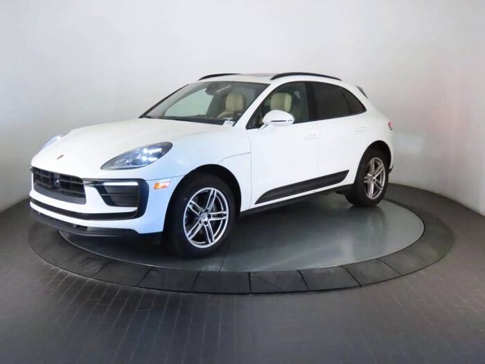 2024 Porsche Macan