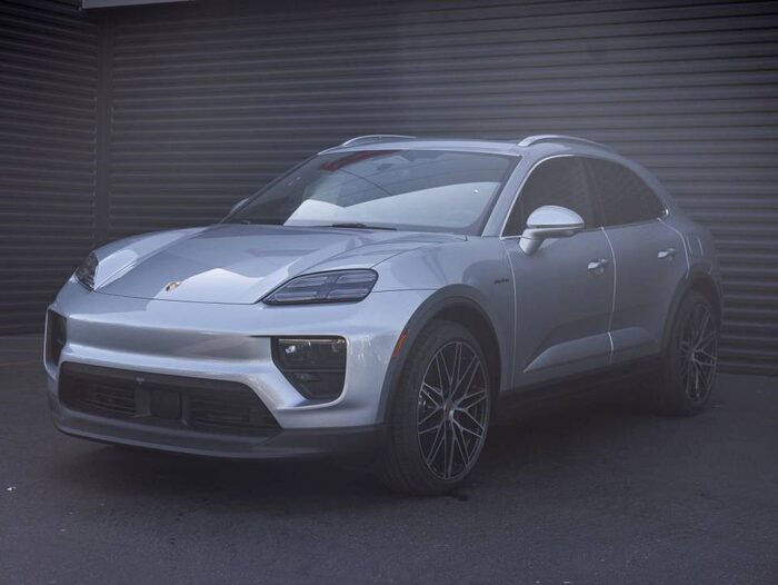 2026 Porsche Macan