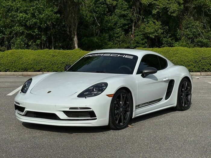2021 Porsche 718 Cayman