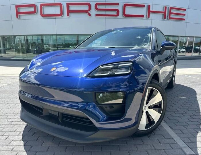 2026 Porsche Macan
