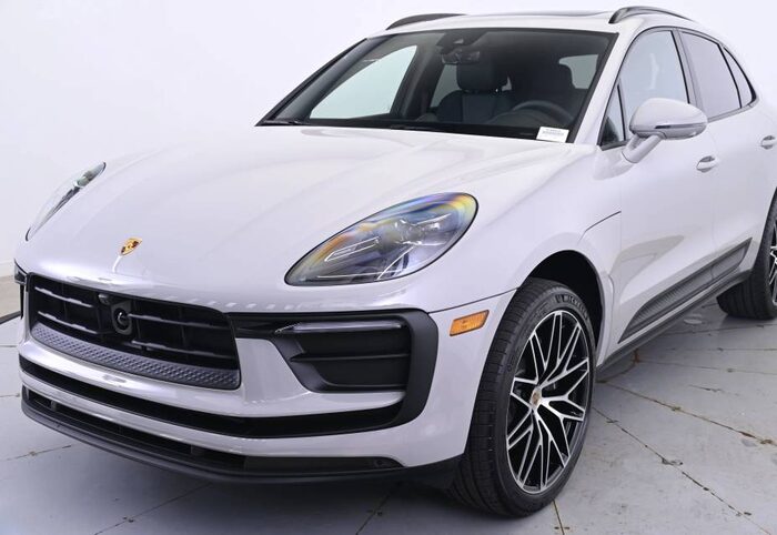 2026 Porsche Macan