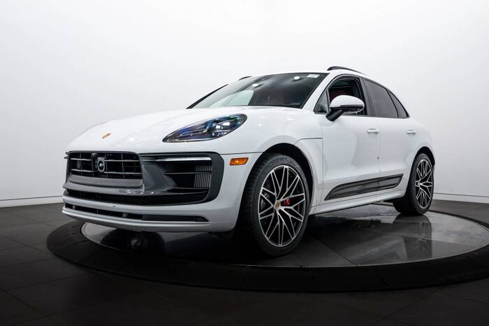 2026 Porsche Macan