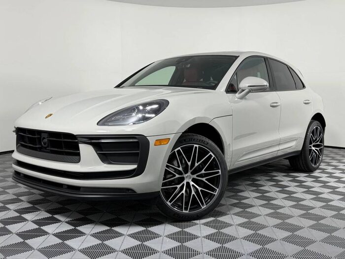 2026 Porsche Macan