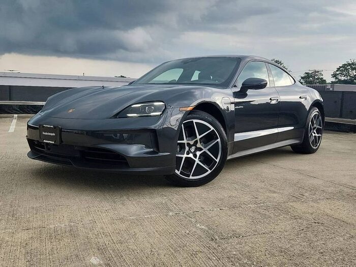 2025 Porsche Taycan