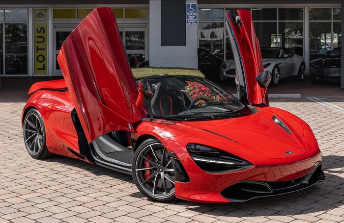 2020 McLaren 720S